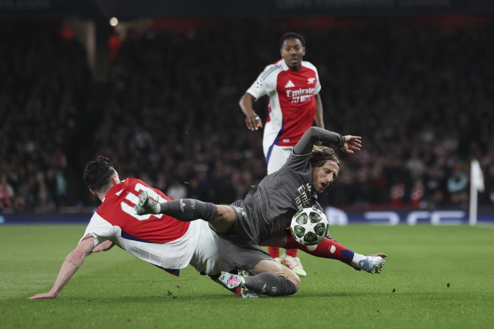 配一名防守 配一名防守